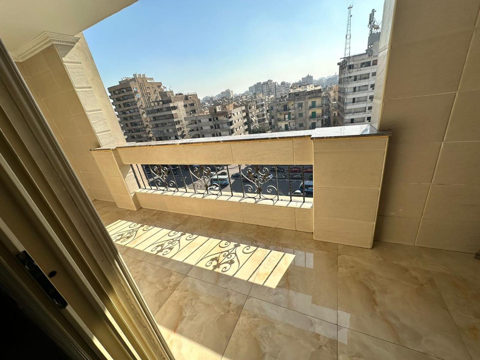 King Palace Homestay Cairo